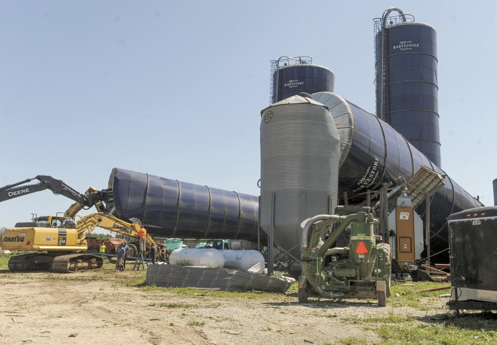"Se necesita una aldea para reconstruir una operación como ésta, que se ha visto reducida casi por completo en minutos", dijo Stecher.