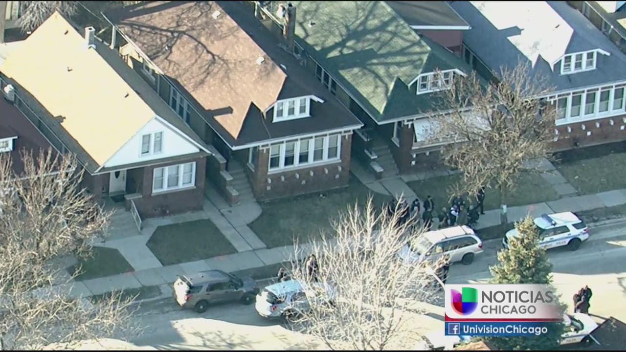 Fue el 4 de febrero de 2016, cuando la policía descubrió la muerte de Martínez y la de cinco miembros más de su familia. Habían sido apuñalados y golpeados, brutalmente 
<a href="https://www.univision.com/local/chicago-wgbo/a-un-ano-de-la-masacre-en-gage-park-abogados-y-familiares-hablan-del-crimen-que-conmociono-a-chicago">asesinados</a>, en la casa ubicada en la cuadra 5700 de la Avenida California.