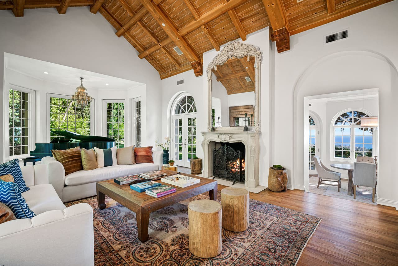 También podrán gozar de una amplia sala de estar.