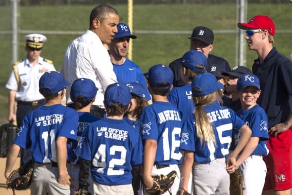 Toda a tención de los pequeños estuvo centrada en el mandatario.