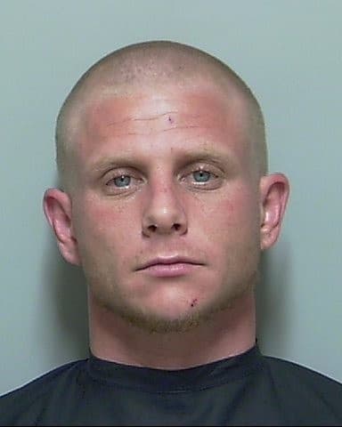 Wilson tenía una relación con la tía de los niños, y la pareja estaba viviendo en la propiedad de los Baker, quienes les ayudaban para que no vivieran en la calle.