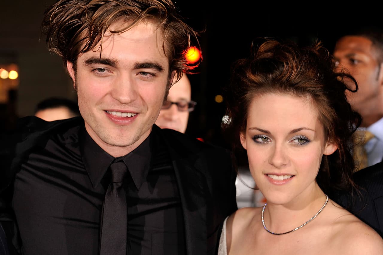 Bella Swan: Adicción. El personaje creado por Stephenie Meyer como protagonista de su serie de libros Twilight, y que en la pantalla tuvo el rostro de Kristen Stewart, también es analizado en Reddit. Dice sodonewiththis711 sobre la humana enamorada del vampiro Edward Cullen: “Bella tiene una adicción a Edward. Fue realmente inquietante y espeluznante, ahora que recuerdo la historia. Su relación era muy poco saludable”.