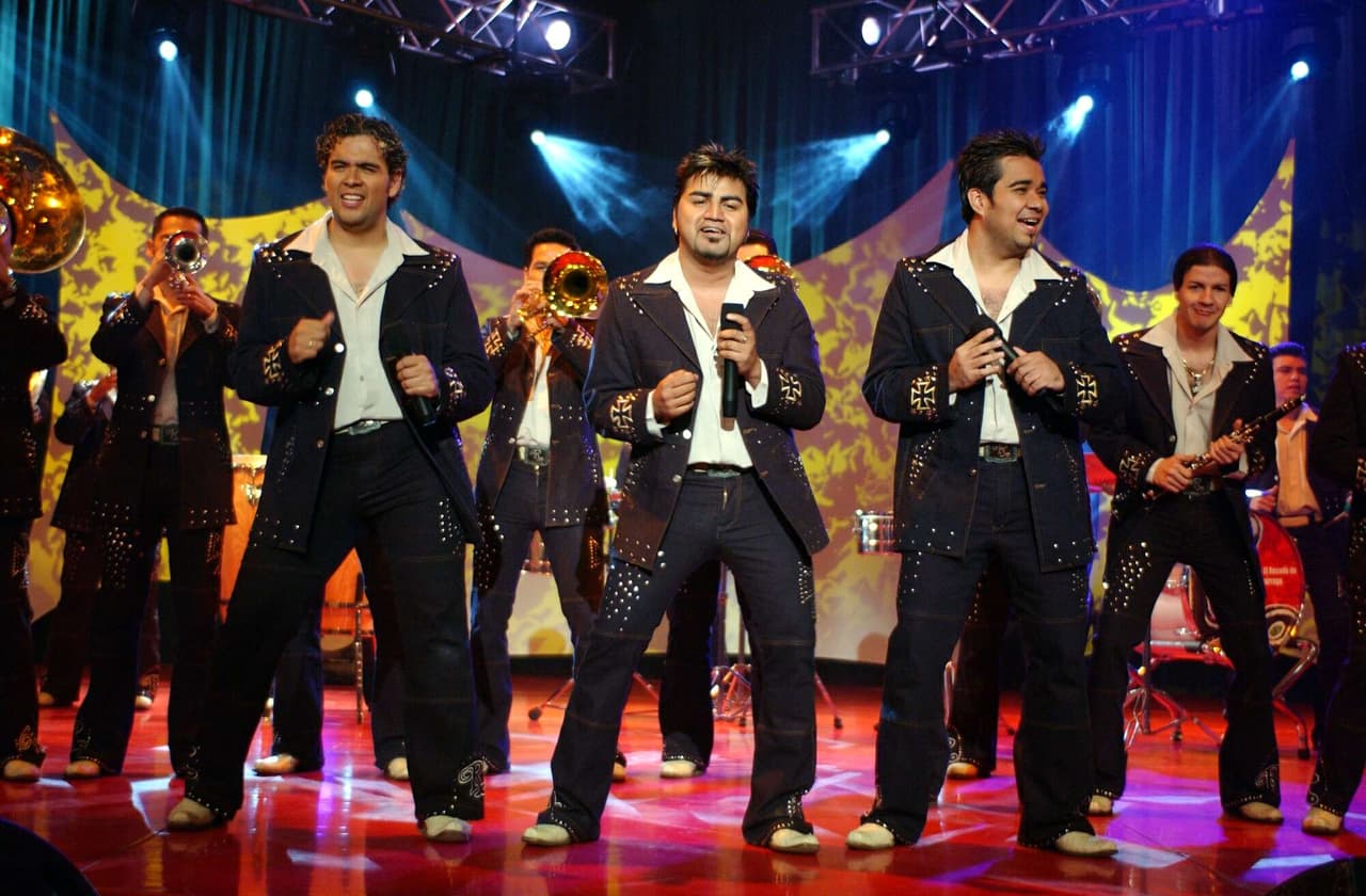 La Banda El Recodo era el rey de los bailes gracias a la canción 'Techno cumbia'.