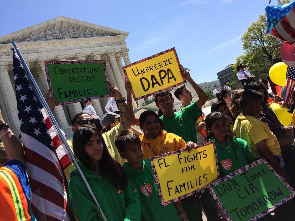 "Intensa" y "dura": así fue la audiencia que decidirá el futuro de DAPA y DACA