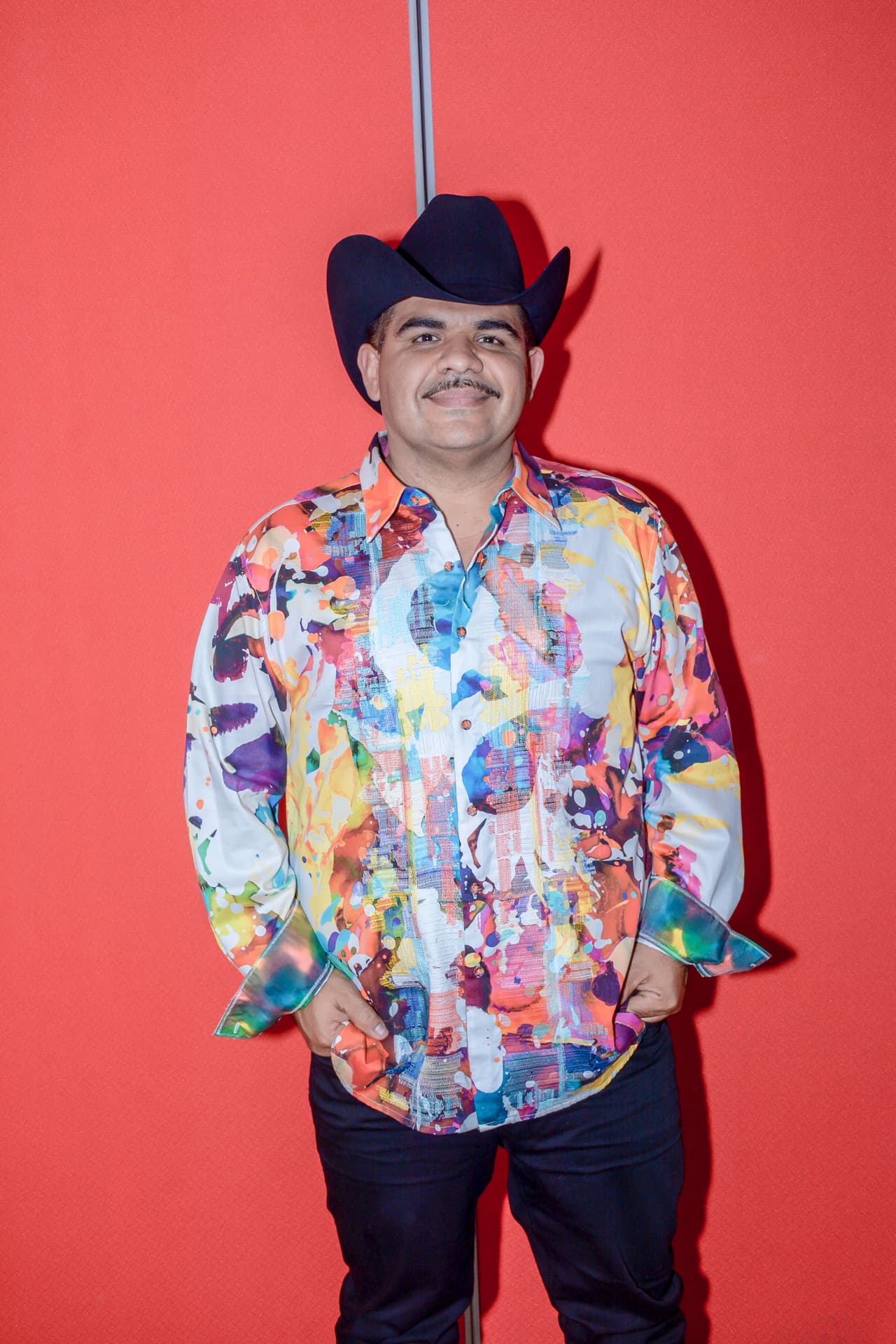 Este es el Chuy actual, incluso hasta cambió de look y está tan entusiasmado con su transformación que ya tiene su propio reality show en Youtube donde motiva a la gente a perder peso a través de varios retos.