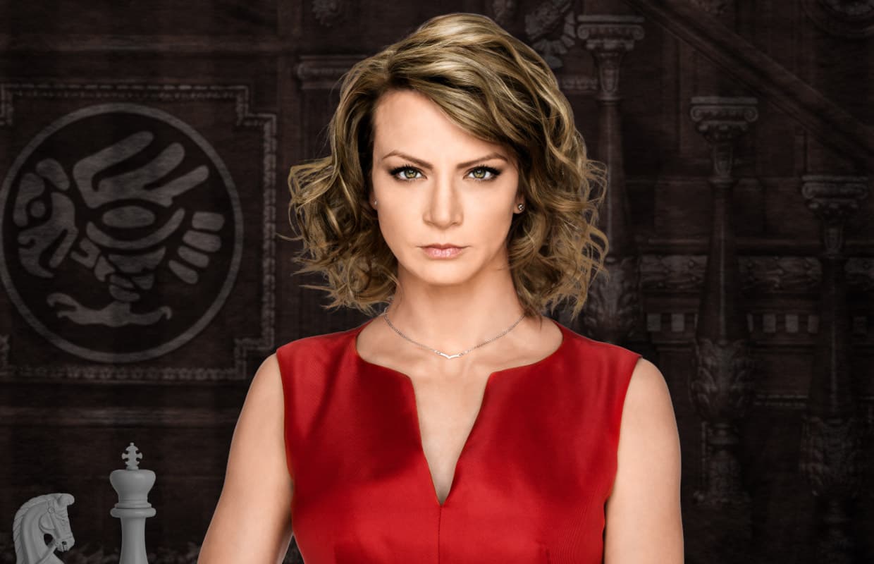 <b><a href="http://www.univision.com/temas/silvia-navarro">Silvia Navarro </a></b>sorprenderá con su personaje en 
<b><a href="http://www.univision.com/novelas/la-candidata/">'La Candidata'</a></b>, telenovela que podremos disfrutar a partir del 
<b>29 de mayo a las 9PM/8C por <a href="http://www.univision.com/unimas">Unimás</a></b>.