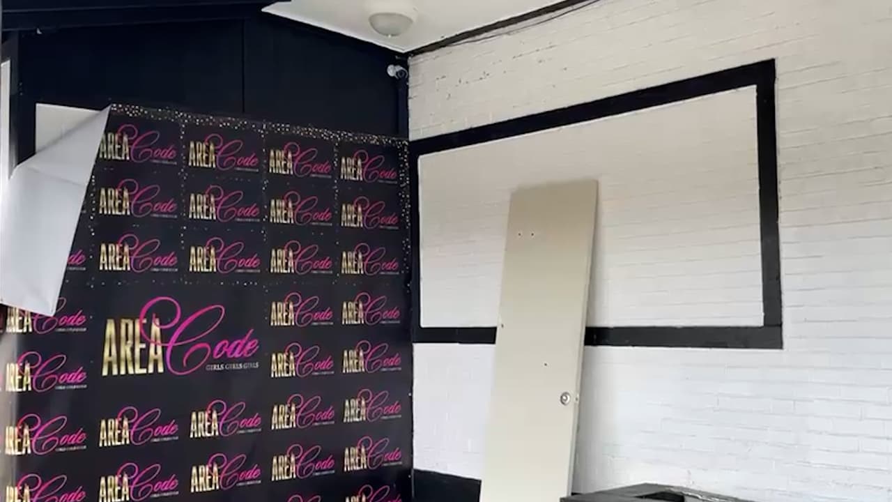 Residentes dicen también que esta clase de lugares no deberían estar ubicados cerca de zonas residenciales, pues desvalorizan las viviendas. "Se vive con miedo y 
<b>creo que estos lugares no deberían existir.</b> Por ejemplo hoy dije ¿será que voy a comprar? 
<b>Pero es qué está muy peligroso",</b> comentó Doris Guerrero, residente de la zona.