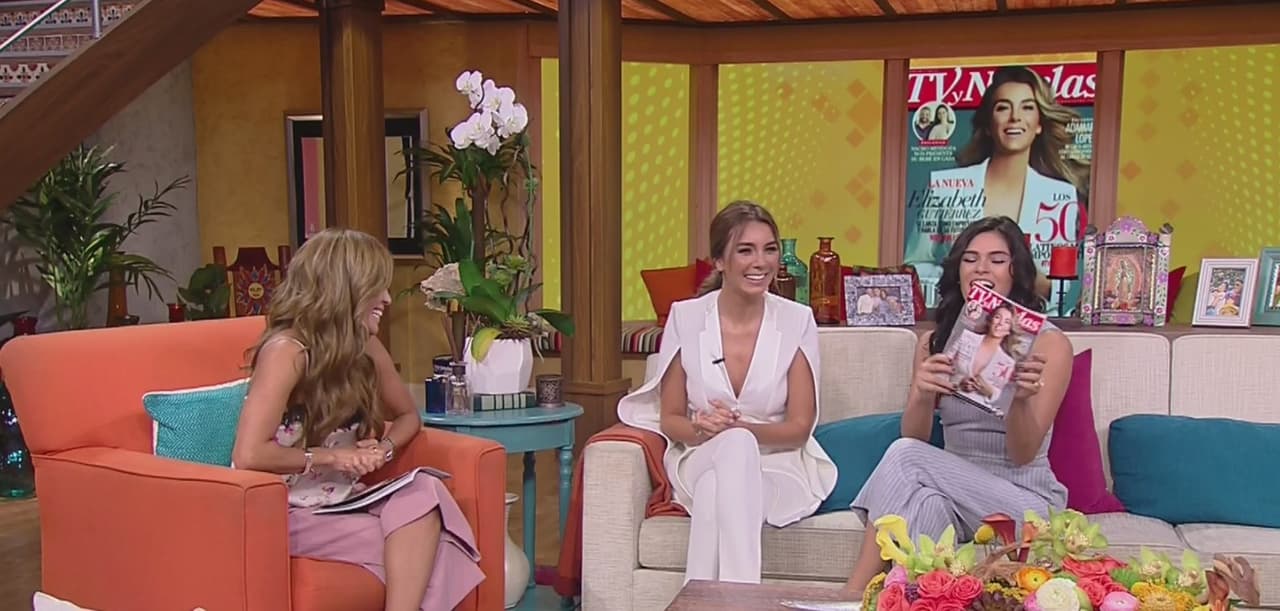 Stephanie Granada, editora de la revista, fue quien nos dio más detalles sobre la entrevista a Elizabeth Gutiérrez.