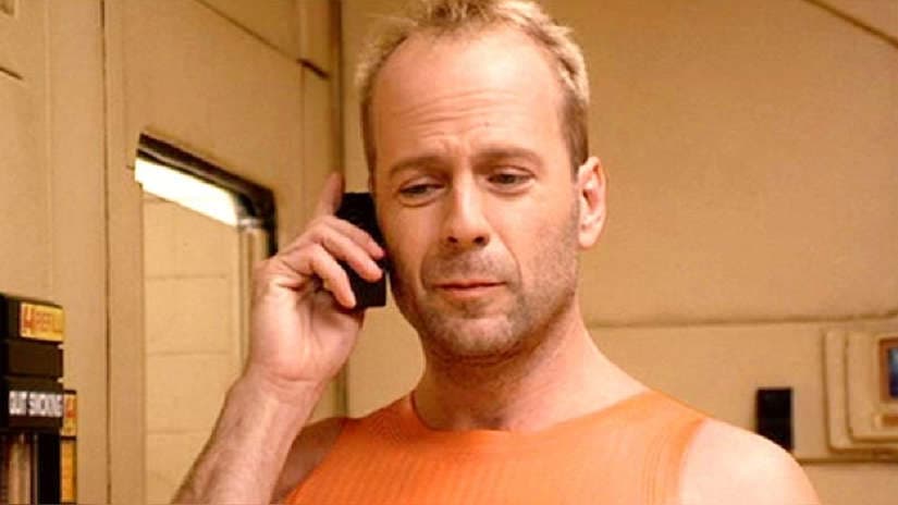 <b>Bruce Willis </b>
<br>Willis puede presumir de un buen historial como actor, pues a finales de los noventa era considerado uno de los hombres más populares y atractivos del cine.