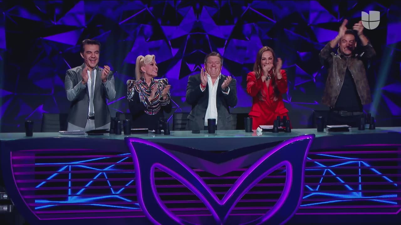 Lechuza fue el segundo participante que puso de pie al panel de investigadores, siendo Carlos Rivera el más emocionado con su performance.