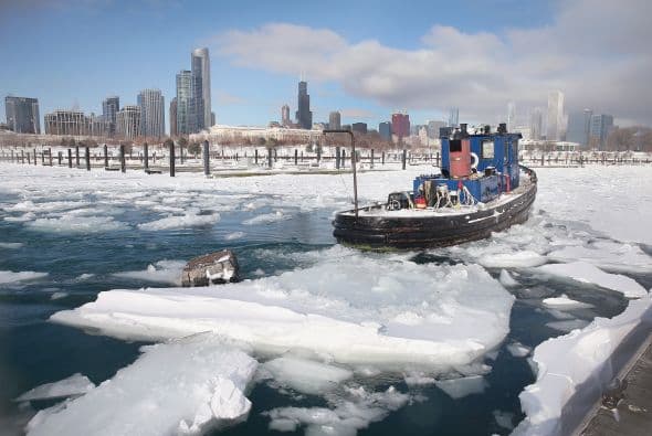 Luego de la caída de sobre 8 pulgadas de nieve en zonas de Chicago ahora se esperan vientos helados de hasta 20 grados bajo cero, en lo que meteorólogos ya describen como uno de los inviernos más intensos desde el 1985.