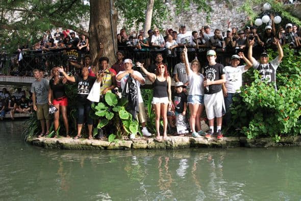 Photos: Spurs Championship Parade 2014 Barges