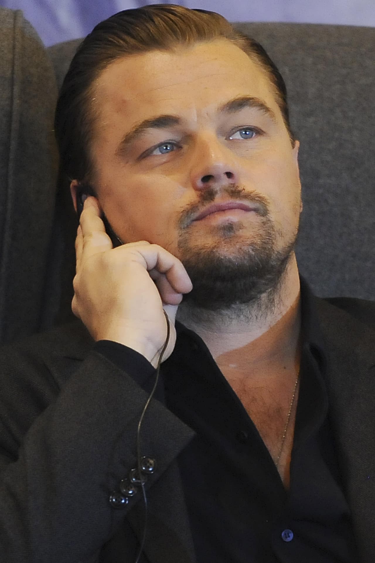 Cuando dio inicio estuvo muy atento a las preguntas.