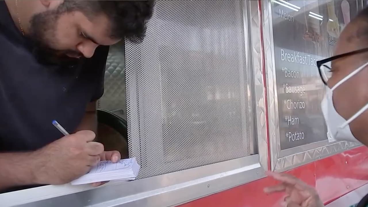 Giselle, informó a sus seguidores que las ventas habían mejorado de manera sorprendente e incluso a través de la red social fue informando cuando se agotaban los platillos.