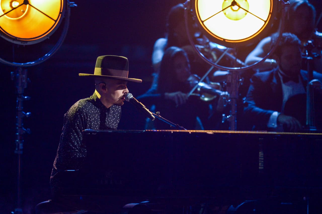 Jesse & Joy interpretaron el tema 'Ecos de Amor'.