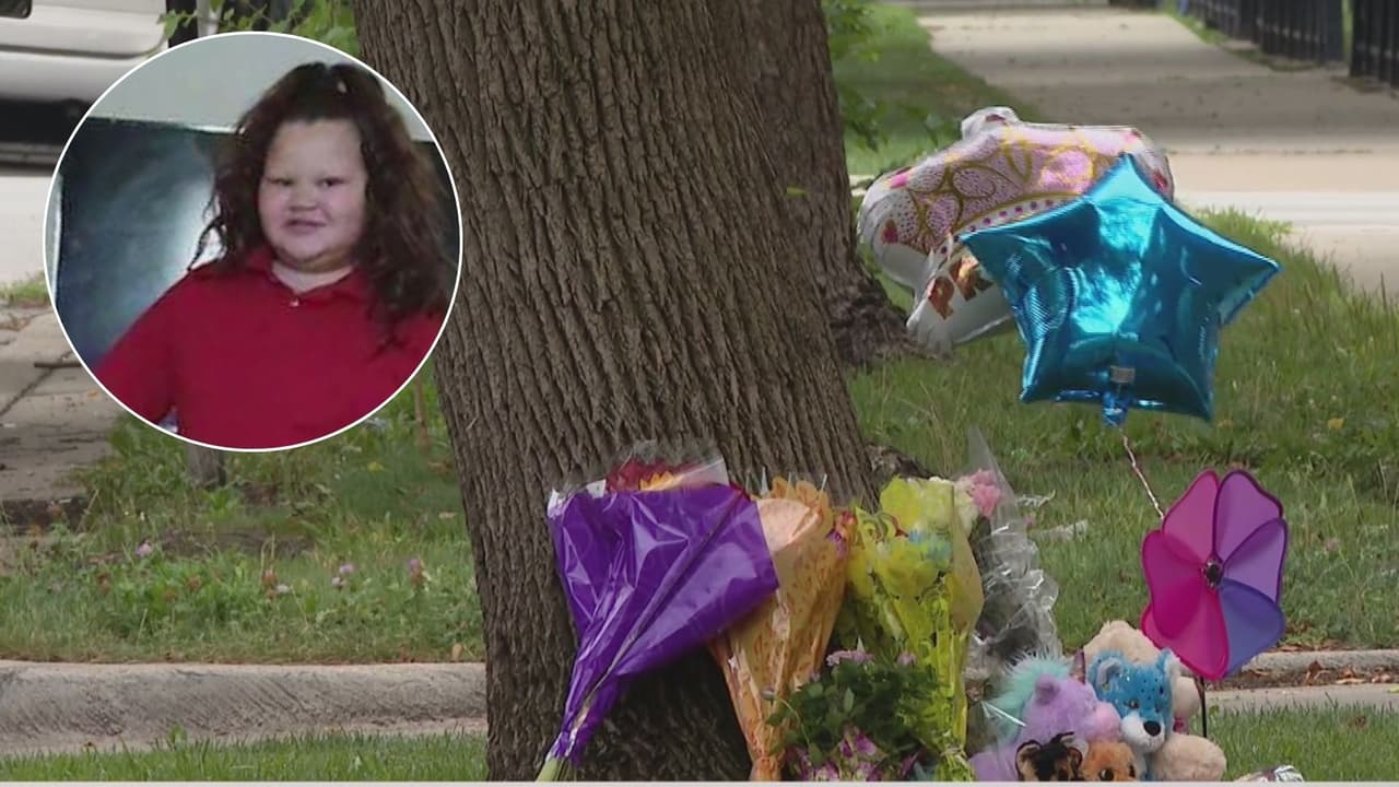 Familiares, vecinos y amigos hicieron un altar en el 3516 al norte de la avenida Long para recordar a la niña de 8 años que murió baleada en la noche del pasado 5 de agosto. Según las autoridades, un sujeto la habría disparado en la cabeza a la menor cuando esta se encontraba junto a un grupo de personas. “Este hombre tiene problemas mentales, ¿por qué tenía un arma? ¿Por qué le arrebató la vida a una niña”, dijo Megan Kelly, amiga de la familia, quien pide justicia por el crimen.