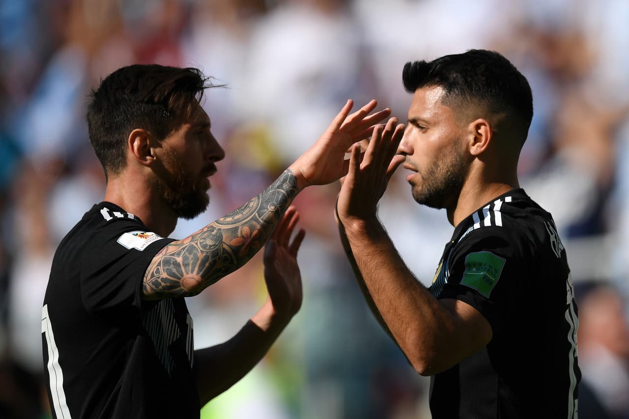 ¿Y su amigo Messi? 'Kun' Agüero dice que "sí o sí el Balón de Oro tiene que estar en la final de la Champions"