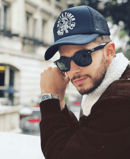 <b>Ruggero Pasquarelli</b> es un cantante y actor italiano que te conquistará como Matteo Balsano.
<br>