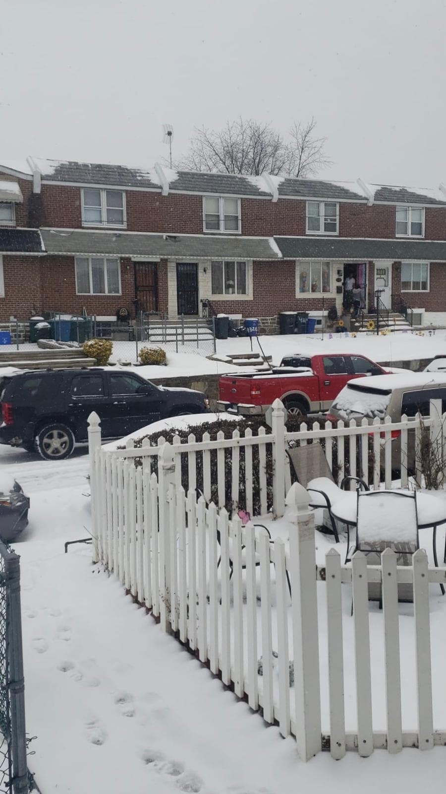 Dedes el norte de Filadelfia también compartieron imágenes.