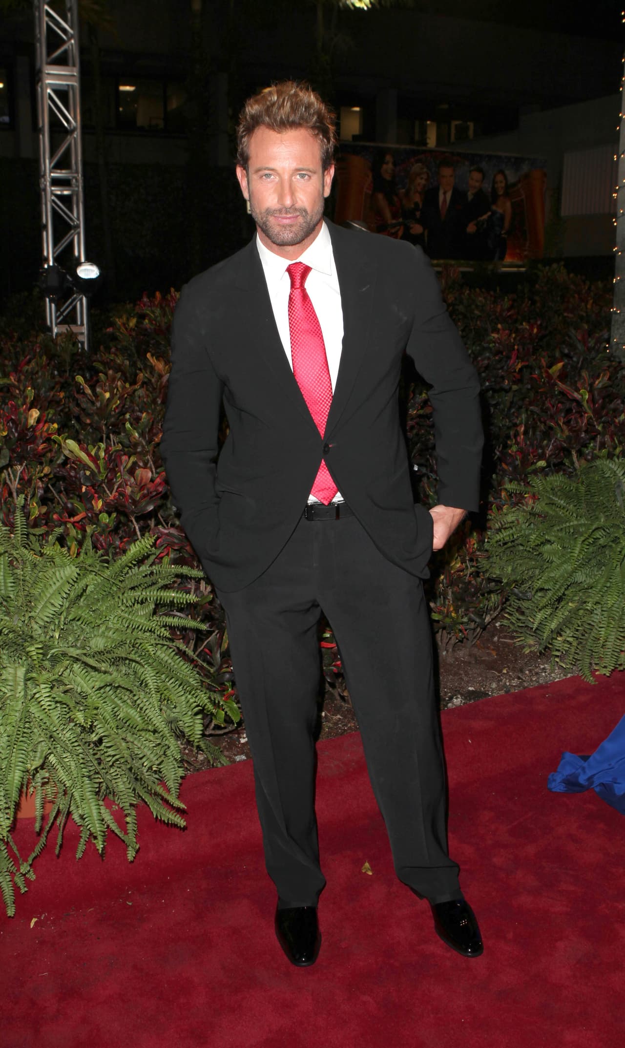 <b>2012 - Casi tres meses "con muchos problemas"</b>
<br>
<br>A principios de mayo, Gabriel Soto fue quien confirmó que estaba separado de Geraldine Bazán."No habíamos querido decir a la prensa porque queríamos protegernos y proteger a nuestra hija (...) Yo ya llevo casi tres meses con muchos problemas con Geraldine, ya ha habido una separación en nuestra relación, hemos pasado un bache".