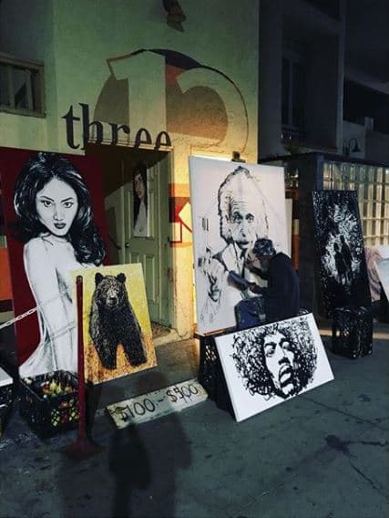 La conductora confesó extrañar mucho a su papá, tanto, que casi adopta a este pintor callejero que le recordó a él, el pintor y escultor mexicano Guillermo Téllez.