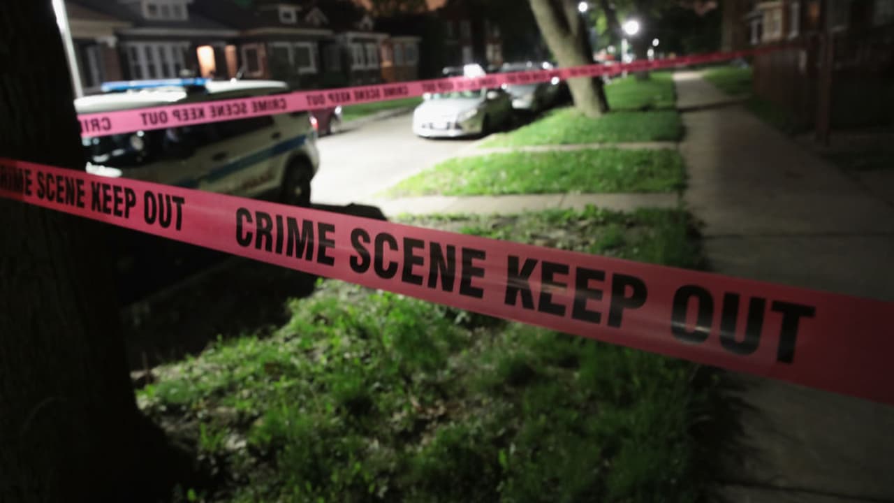 Por lo menos 60 heridos y 11 muertos, los números de la violencia en Chicago durante el fin de semana feriado