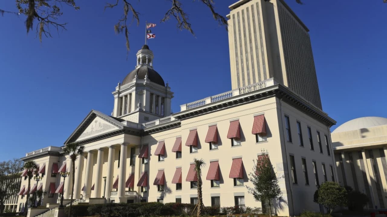 Antisemitismo será contemplado en ley de Florida, según un proyecto aprobado por el Senado
