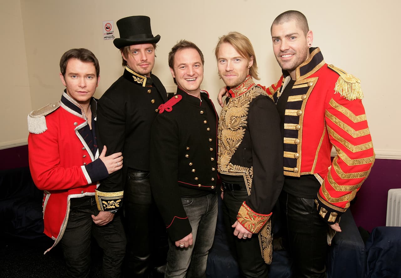 Boyzone es un cuarteto irlandés de pop integrado por Ronan Keating, Mikey Graham, Keith Duffy y Shane Lynch. Sus temas se han convertido en los favoritos de Reino Unido y siguen siendo un verdadero boom en toda Europa y parte de América.