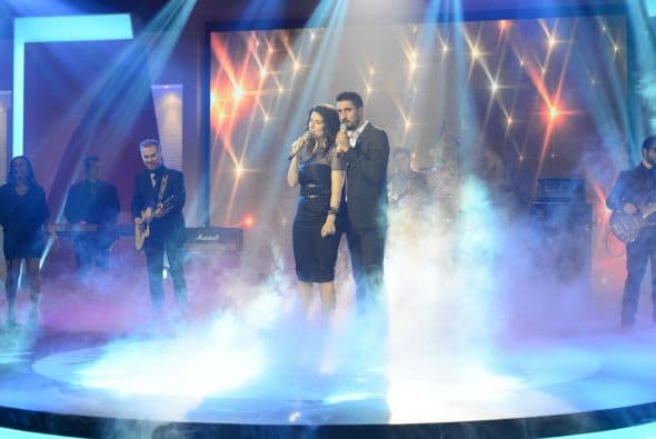 Un dúo que llenó de emoción y alegría a toda la familia Teletón fue el de Laura Pausini y Alex Ubago.