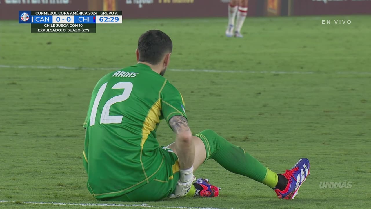 ¡Arias prendió las alertas en Chile por una dolencia en la pierna!