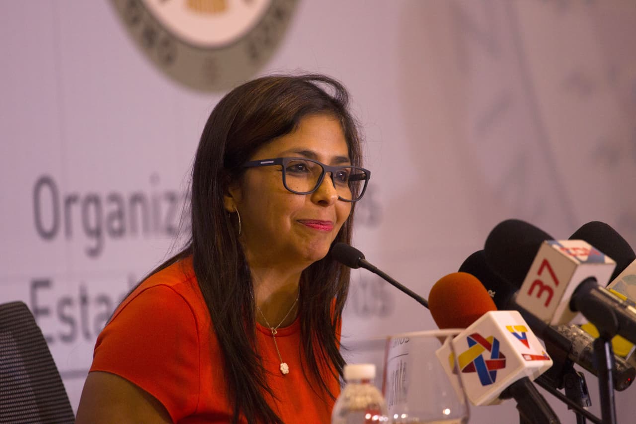 La canciller venezolana, Delcy Rodríguez, durante la Asamblea General de la OEA celebrada en República Dominicana, el 15 de junio de 2016.