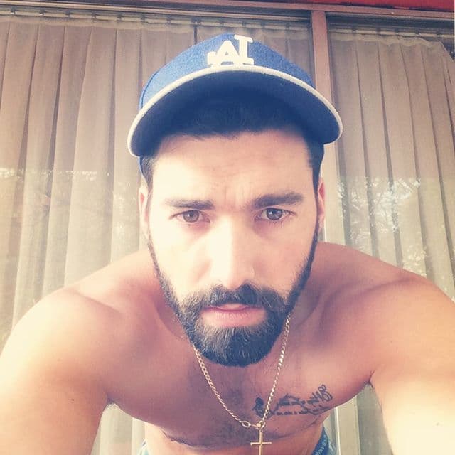 Gonzalo Peña es buscado por las autoridades mexicanas y se activó la 
<b>alerta roja de la Interpol </b>como medida precautoria por su posible huida del país azteca.
<br>