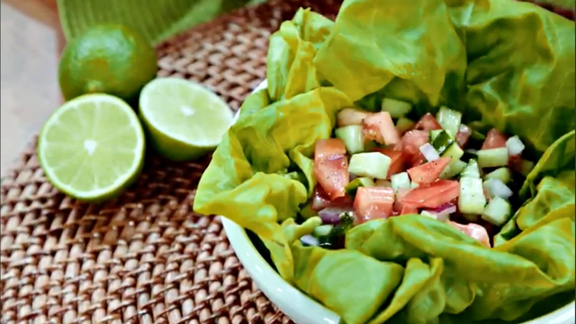 Ensalada con pepino persa y tomate 