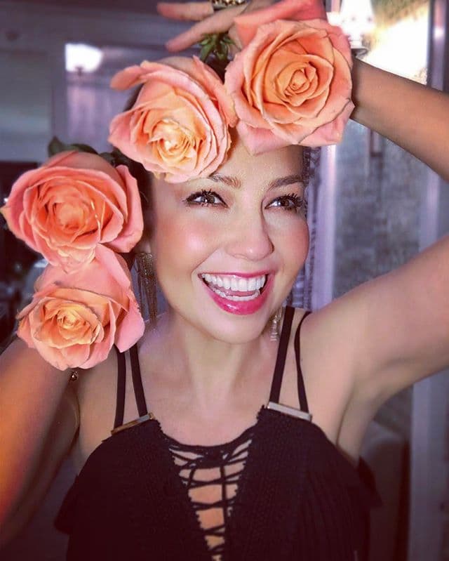 En 2005 la cantante y actriz mexicana incluyó el single "Un alma sentenciada", pero en versión ranchera.