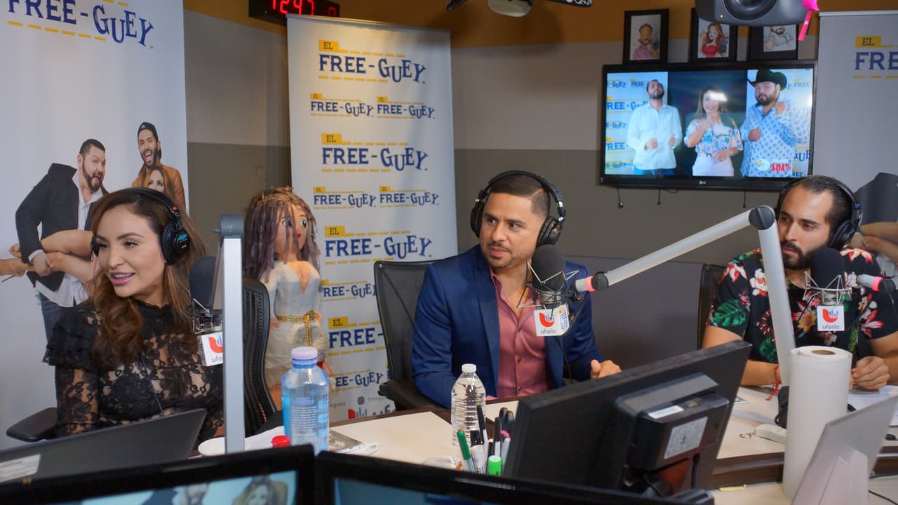<b><a href="http://www.univision.com/temas/larry-hernandez">Larry Hernández</a></b> está de manteles largos con su nuevo disco 'Lo Blanco y Lo Negro de Mi Vida' y confesó que algunas de las canciones las escribió en la carcel.