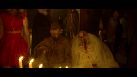 La creatividad combinada con lo terrorífico que presenta 'Halloween Horror Nights' está diseñado para provocar y aterrorizar a sus visitantes mientras estos se trasladan de un laberinto a otro en plena obscuridad.