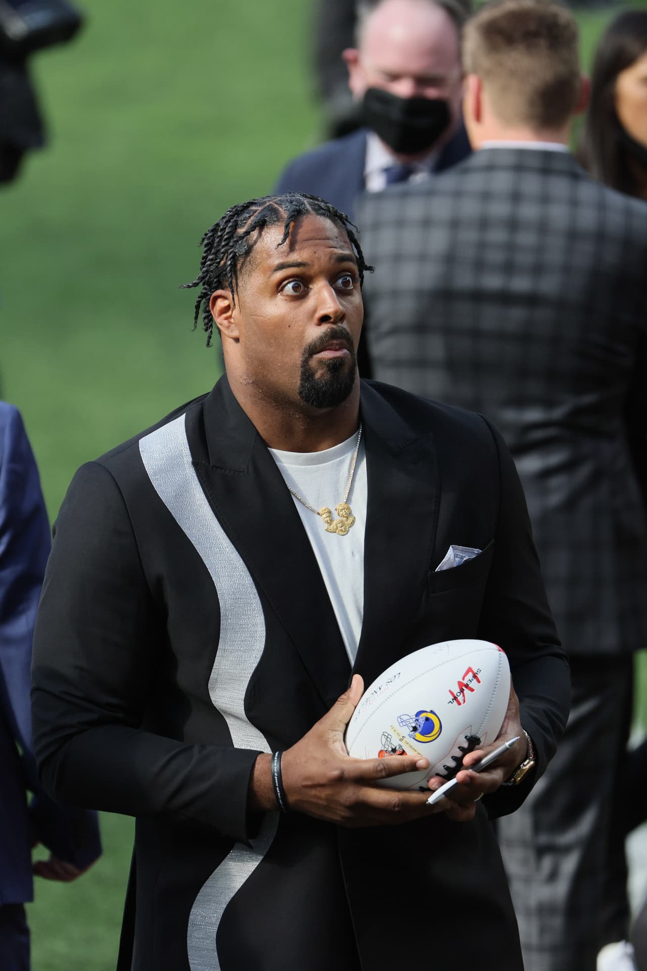 Cam Jordan de los New Orleans Saints también acudió al gran partido en Inglewood.