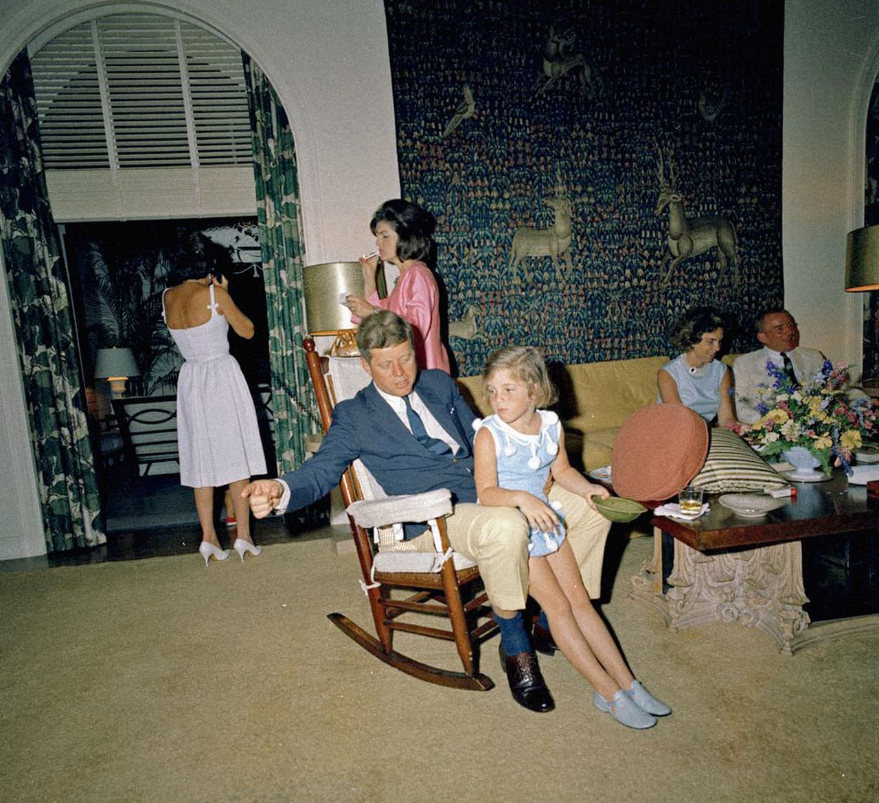 La casa, refugio de invierno de los Kennedy, fue visitada por la familia presidencial en varias ocasiones desde que llegaron a la Casa Blanca. John F. Kennedy dio conferencias de prensa y mantuvo reuniones de trabajo durante algunas de sus visitas.