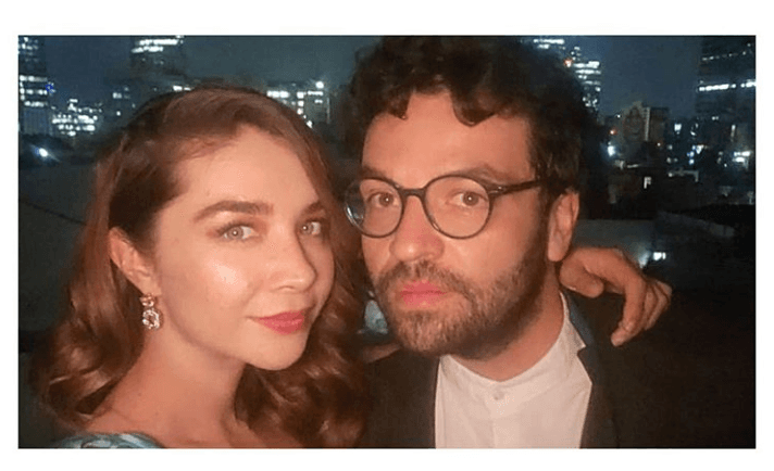 Desde hace aproximadamente dos años Daniela Luján tiene una relación amorosa con el actor Mario Alberto Monroy.