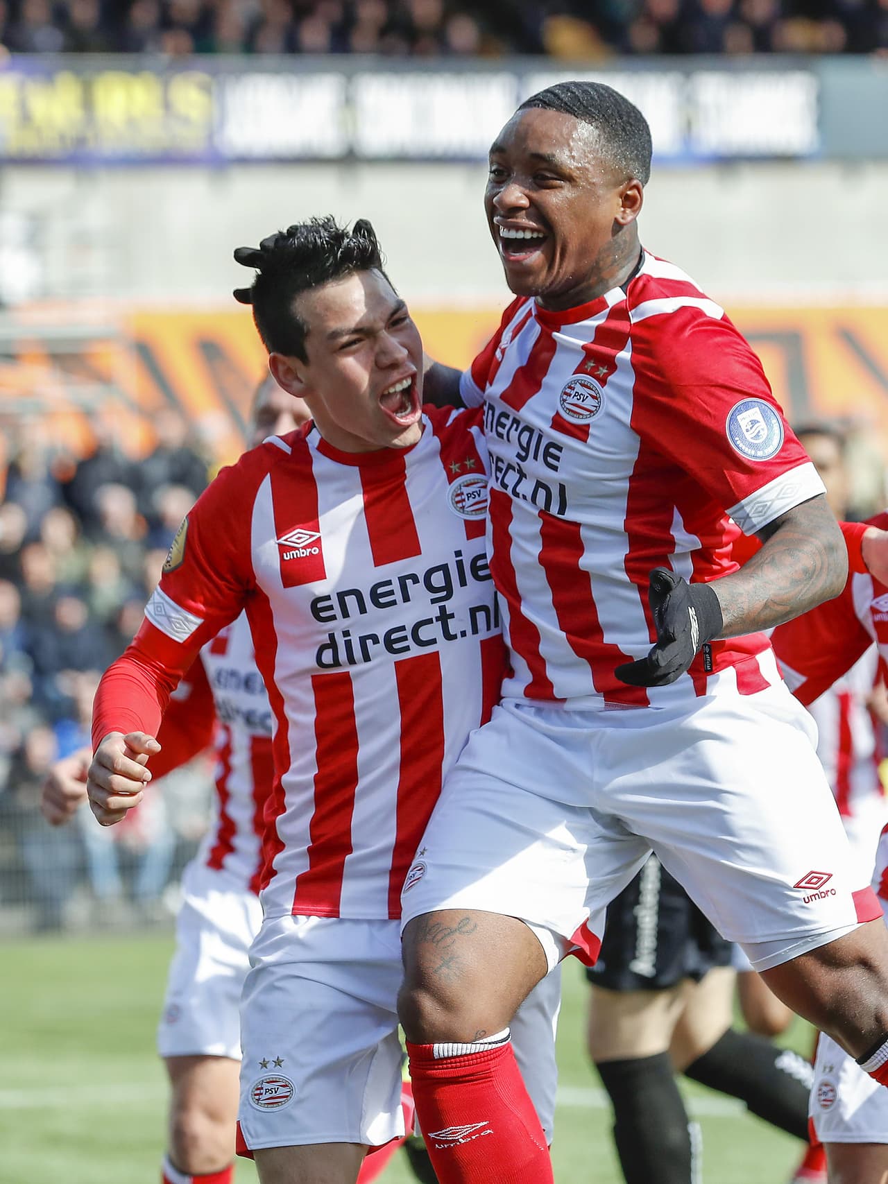 El mexicano Hirving Lozano anotó al minuto 41 del segundo tiempo el gol del 1-0 de PSV Eindhoven en su visita al VVV-Venlo en la Jornada 26 de la Eredivisie, donde es líder con 67 puntos.