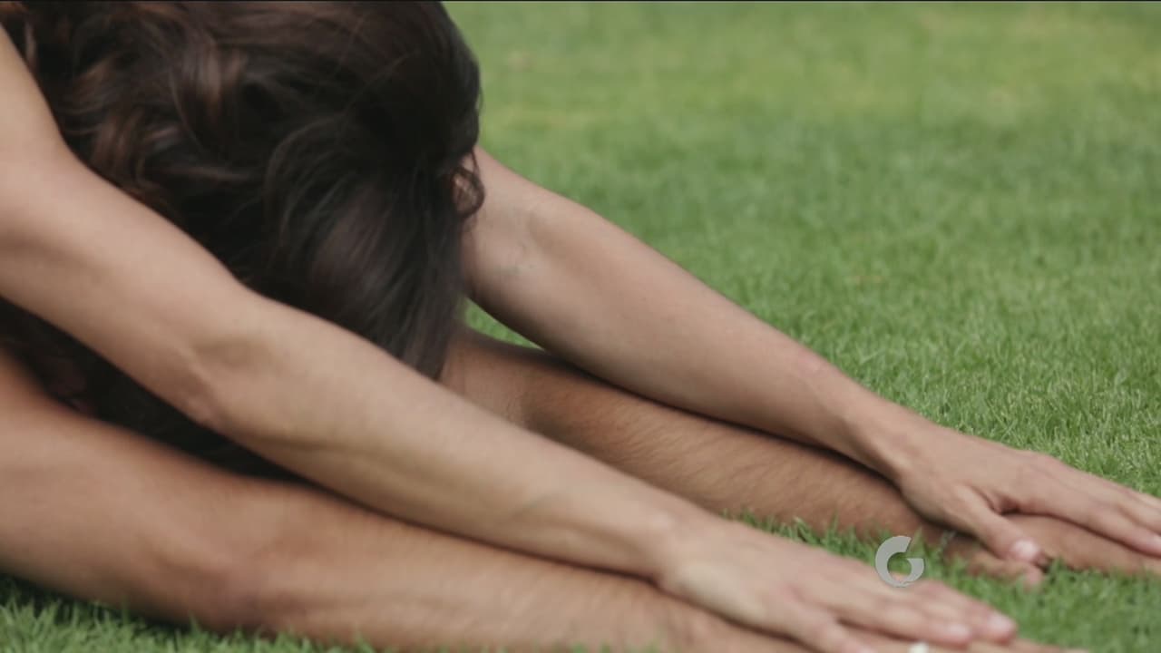 La clave es la respiración, recuerda que el ritmo de los latidos de tu corazón se conectará con el chakra del corazón de tu pareja.