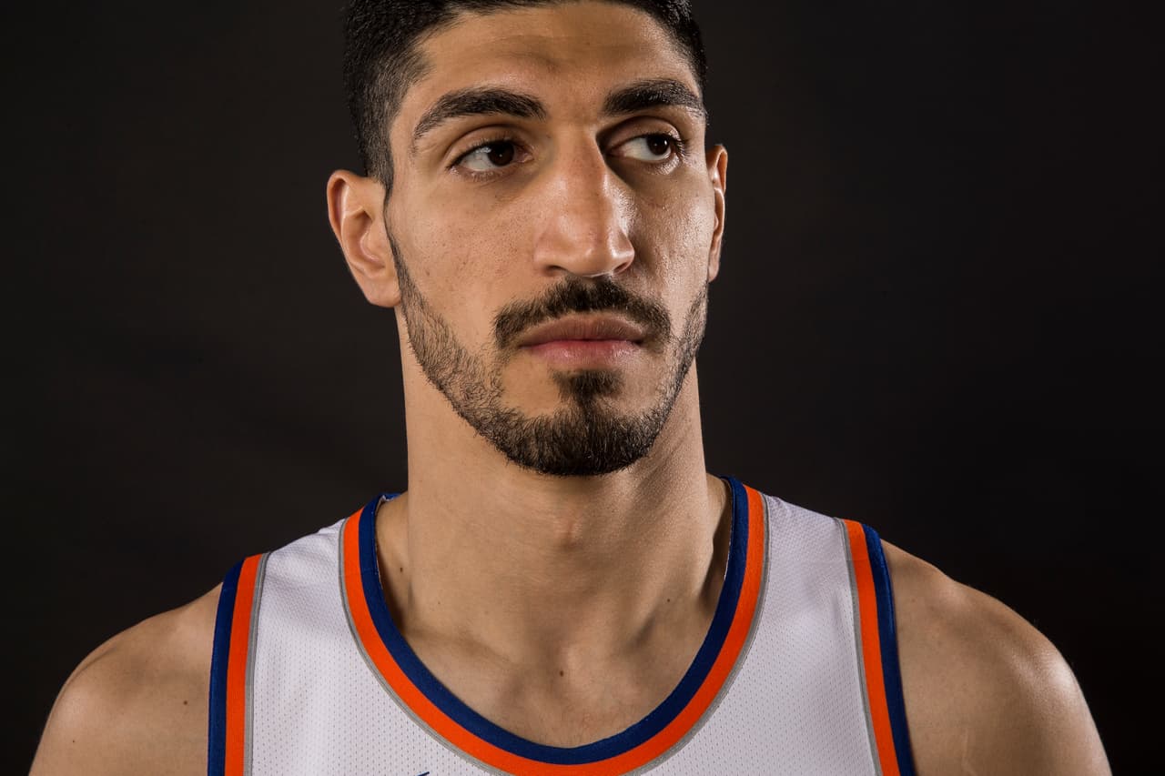 Fiscales turcos piden prisión para Enes Kanter por insultar al presidente