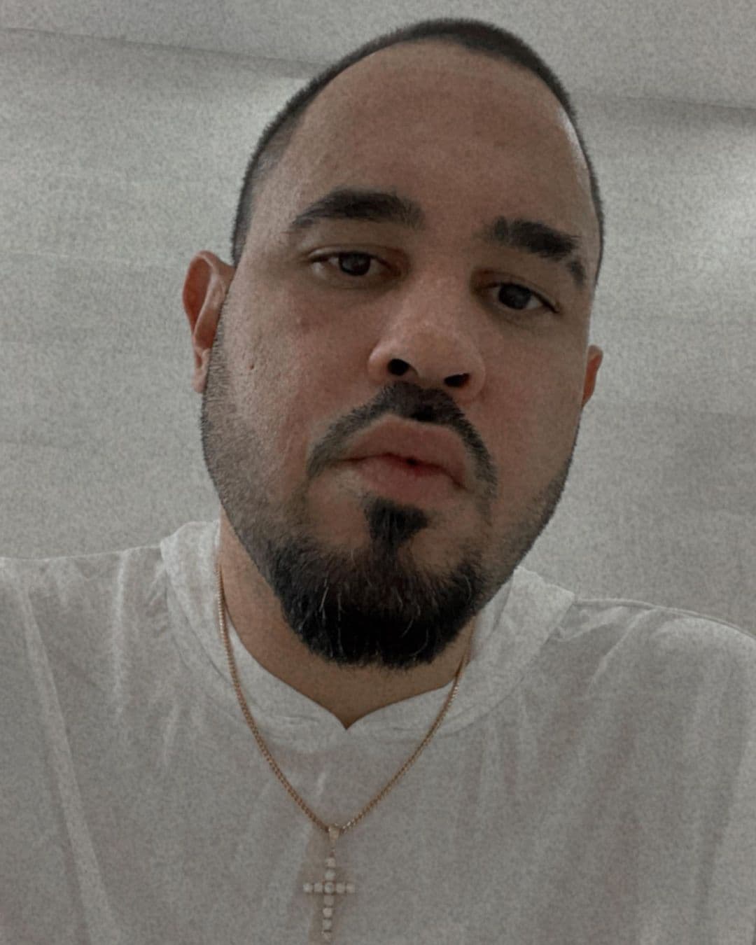 Tras cumplirse el plazo advertido, 
<b>a las 12:01 de la madrugada del 17 de marzo</b>, los abogados de Pina sometieron la demanda contra Don Omar.