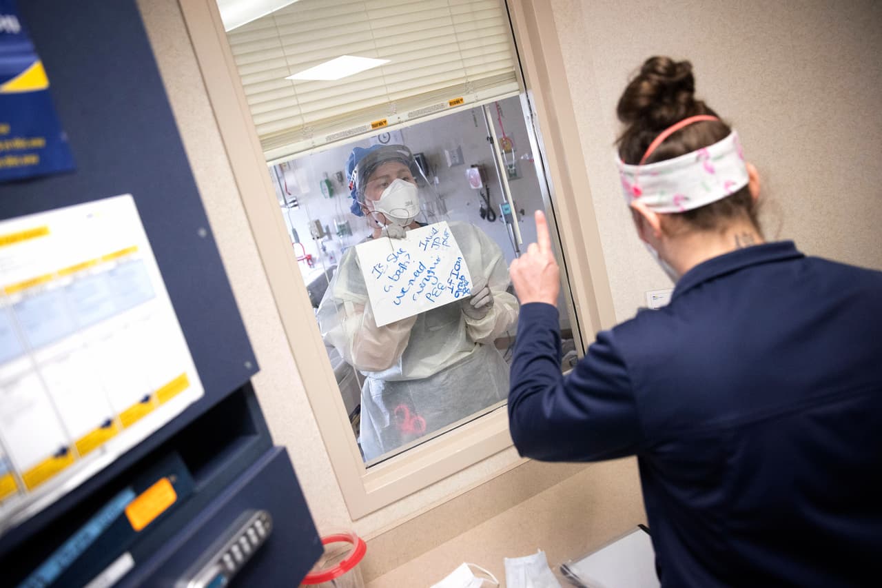 El Hospital de Parkland restringe las visitas en clínicas por aumento de casos de covid-19