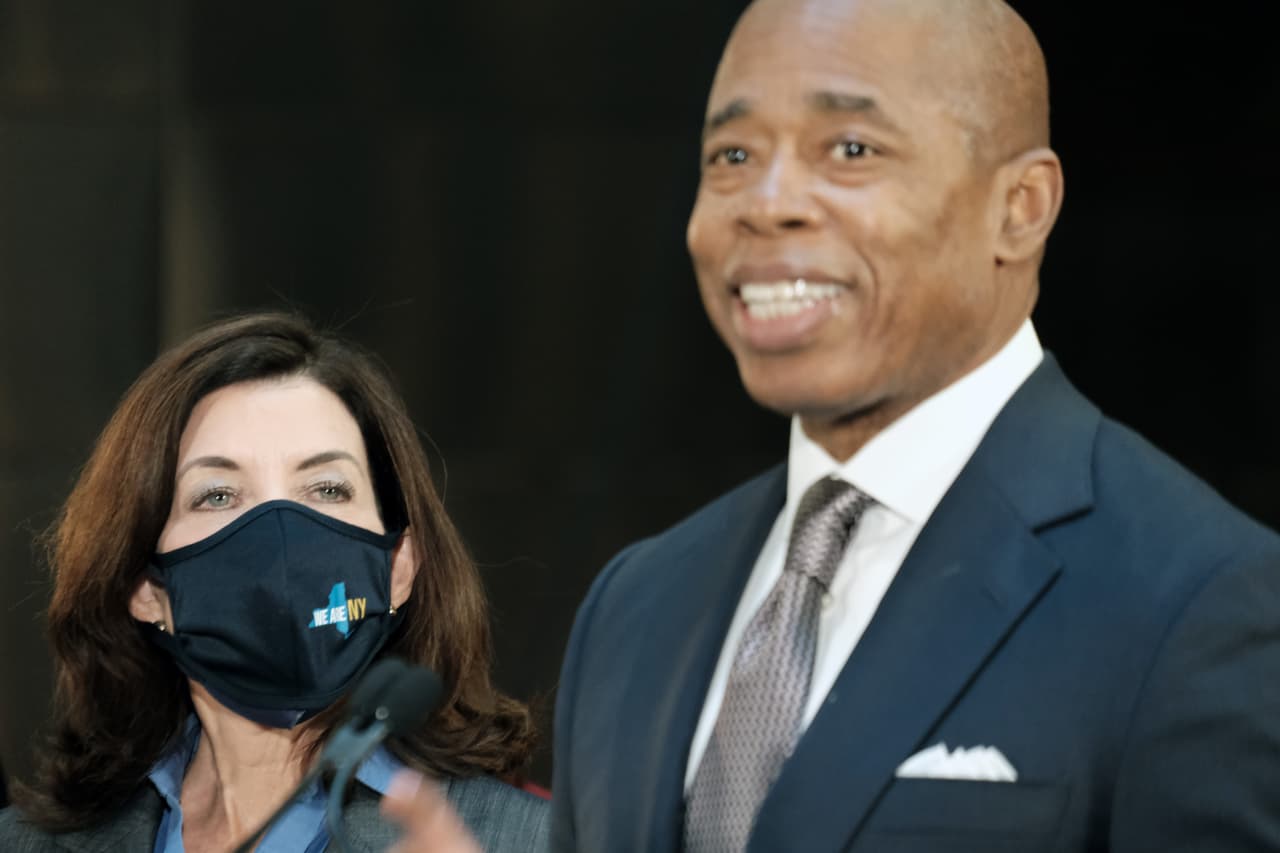 Aseguró que en este plan participarán trabajadores sociales y expertos en salud mental.