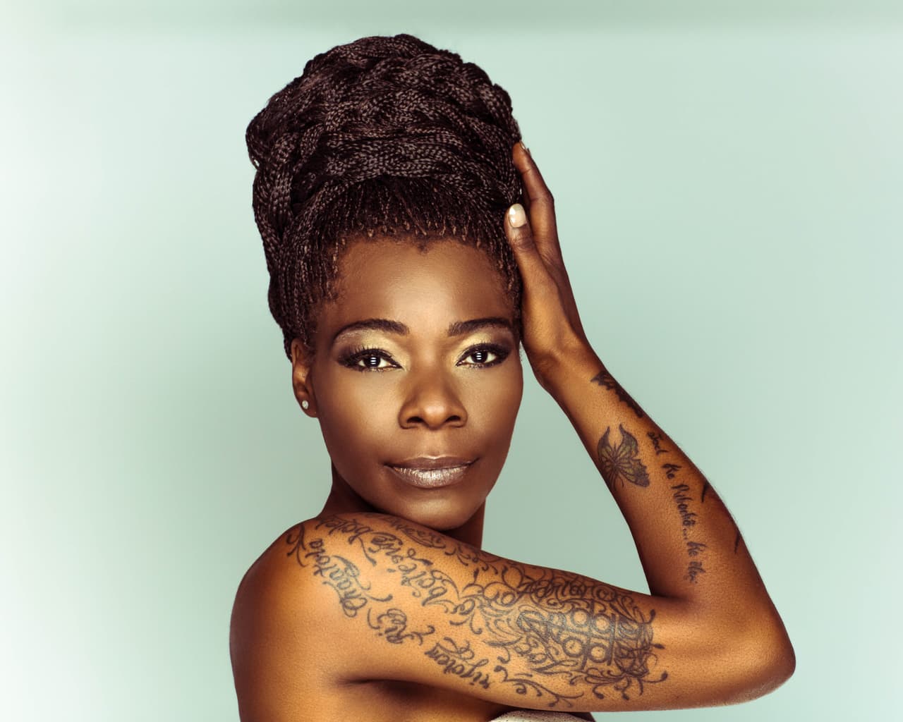 Buika es una de las 
<a href="http://www.univision.com/especiales/latin-grammy/el-woman-power-en-las-nominaciones-de-latin-grammy-fotos" target="_blank">nominadas en la edición 17 de Latin GRAMMY</a> y ella lleva todo su cabello trenzado, por lo que son parte importante de su look.