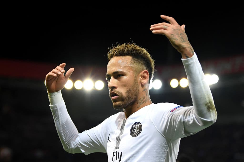 <b>2) Neymar Jr. (Paris Saint-Germain)</b>. El segundo brasileño de la lista, uno de los jugadores mejor cotizados del planeta el delantero del PSG, con 26 años y 204.5 millones de dólares.