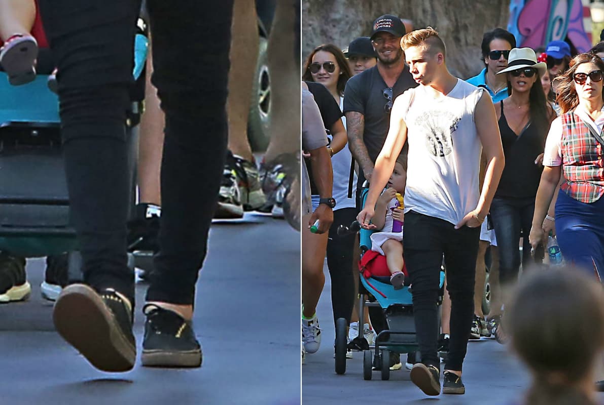 Su fashionista hijo, Brooklyn, prefiere los tenis bajos con colores apagados de estilo sobrio, aunque los combina con prendas 'rocker' que le dan su 'look' único.