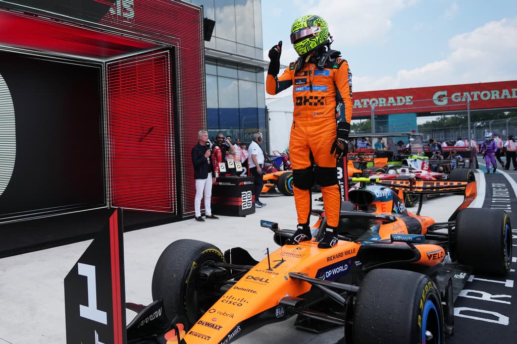 El británico Lando Norris de la escudería McLaren tras ganar el sprint del Gran Premio de Miami el sábado 2 de mayo.