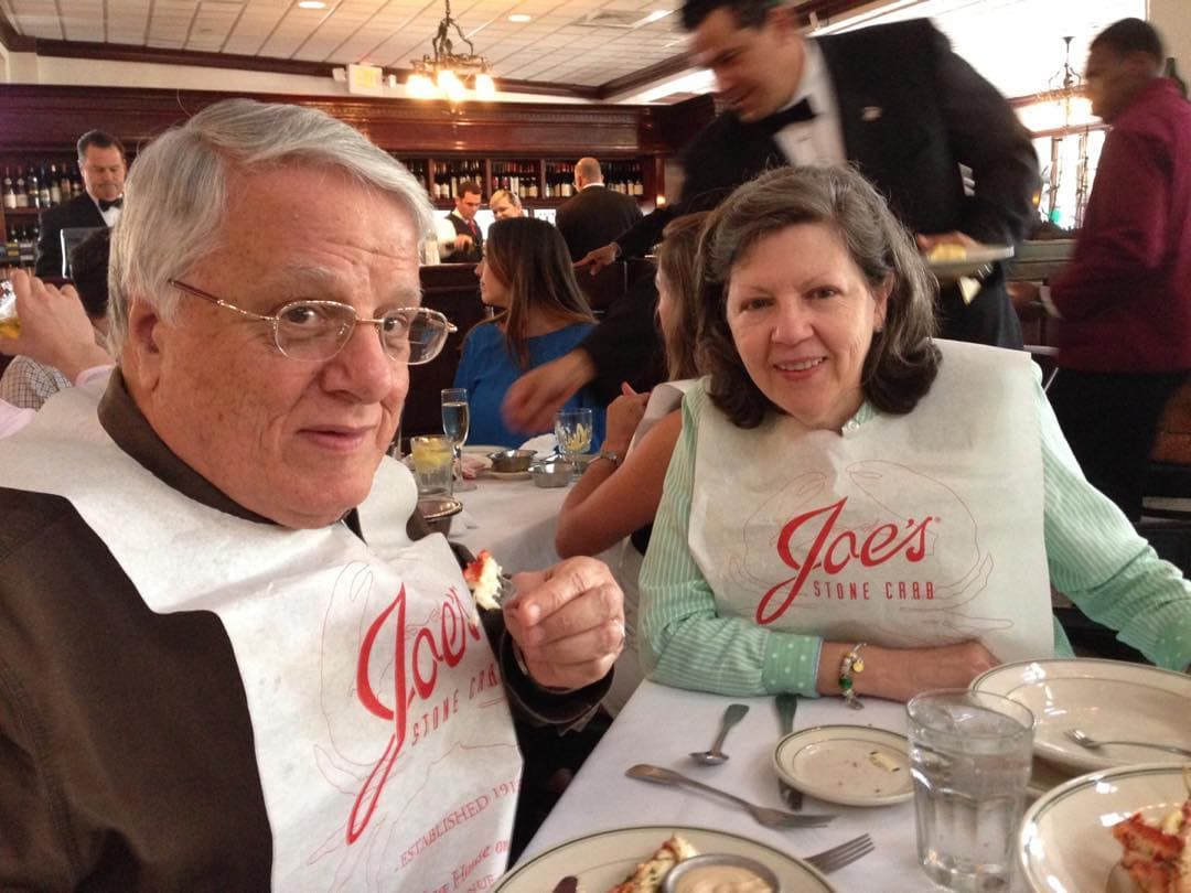 Sus padres son las personas favoritas del simpático conductor.